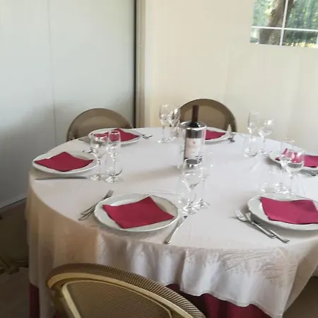 מלון Alphio's Garden בלפאסו