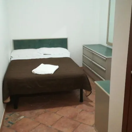 Hotel Alphio's Garden *