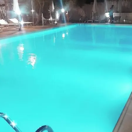 Hotel Alphio's Garden *