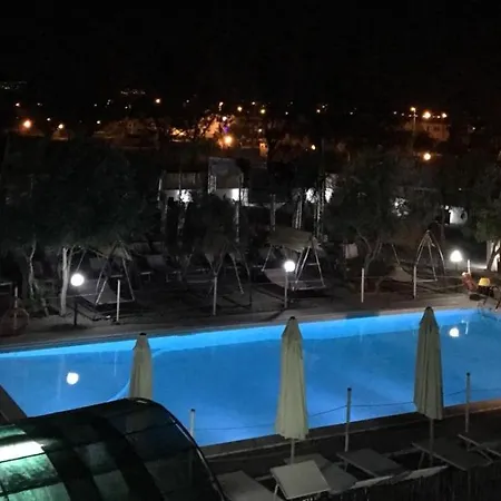 Alphio's Garden Hotel *